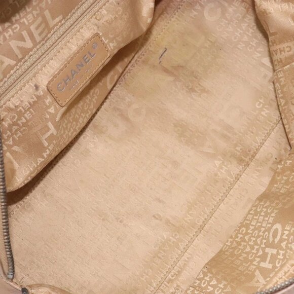 CHANEL Choco Bar Hand Bag Grained Calf Skin Beige Silver CC Auth 133063 - Picture 13 of 16